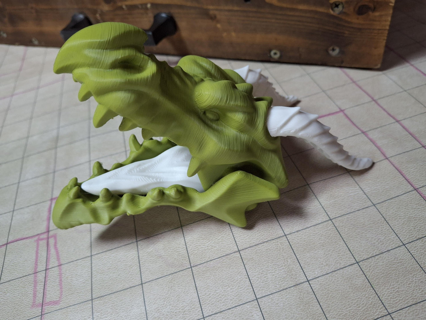 Dragon Puppet | 3D Printed Dragon | Customizable Horns | 2 Sets of Horns | Tame your Dragon | Puppet