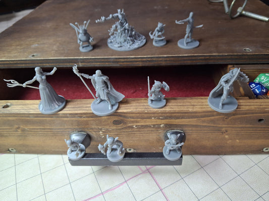 Drow Goblin Pack | Swarm of Bones Mini | Miniatures pack Dungeons and Dragons | TTRPG Mini Figures Goblins | Drow