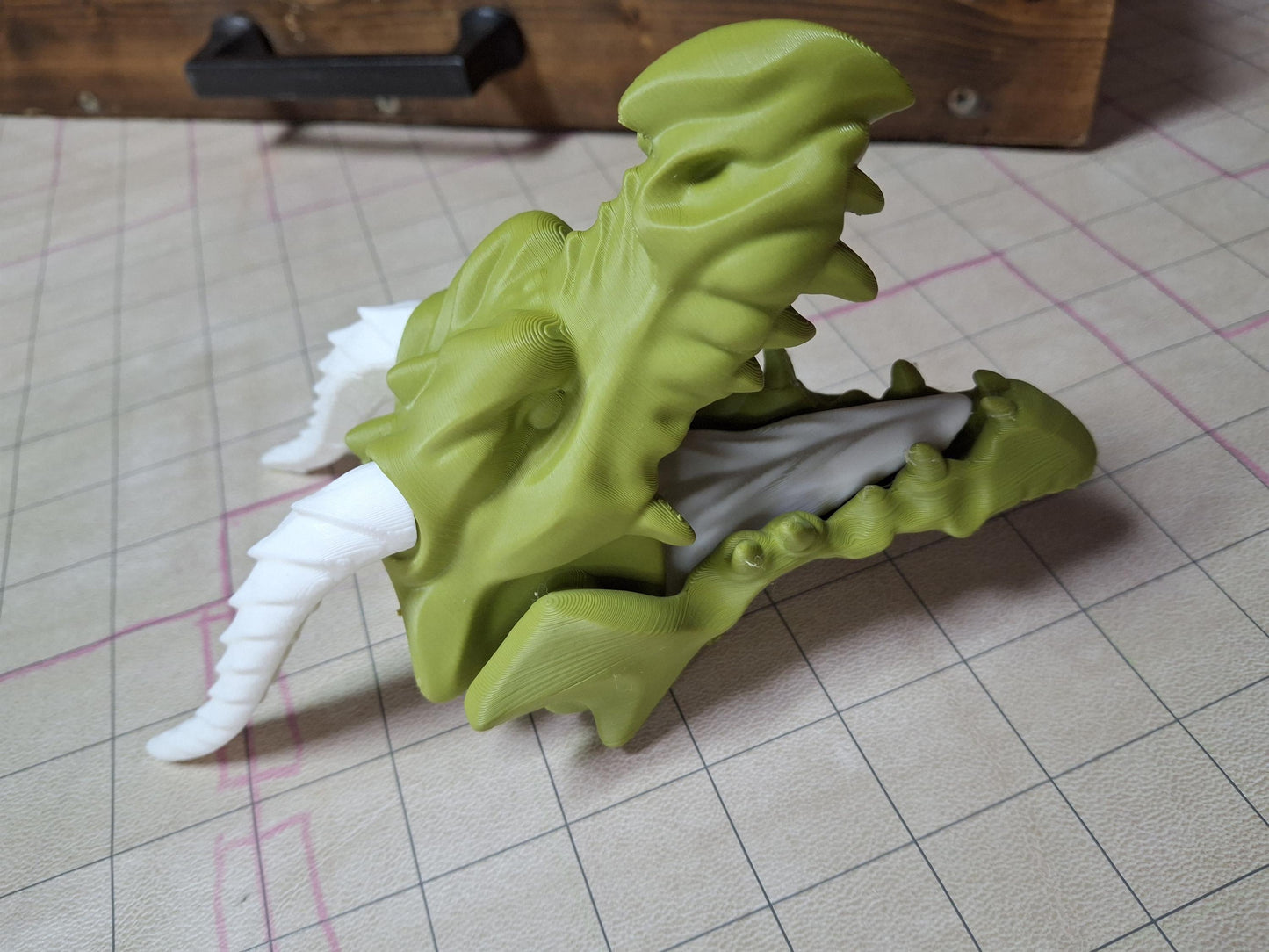 Dragon Puppet | 3D Printed Dragon | Customizable Horns | 2 Sets of Horns | Tame your Dragon | Puppet