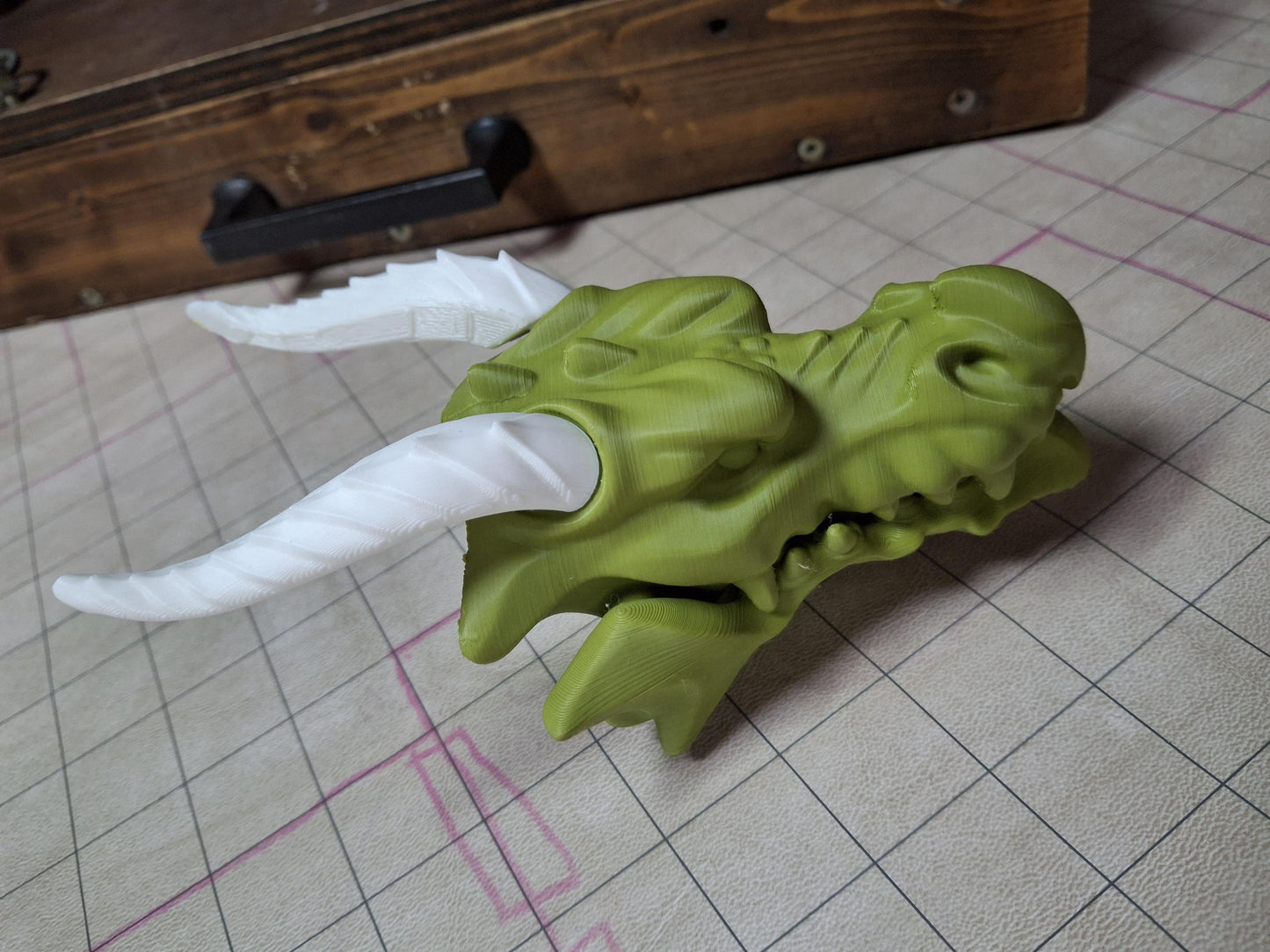 Dragon Puppet | 3D Printed Dragon | Customizable Horns | 2 Sets of Horns | Tame your Dragon | Puppet